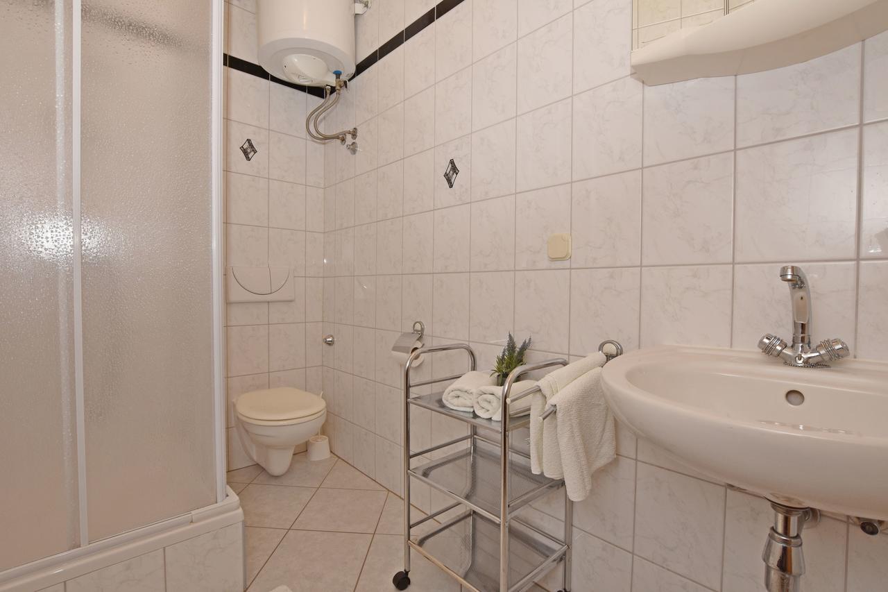Apartment Angelina Брела Экстерьер фото